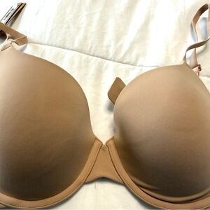SKIMS Nude Comfort Bra
